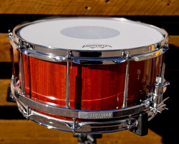 43EFDBA5-5DAA-456E-88F1-46D1624508FD